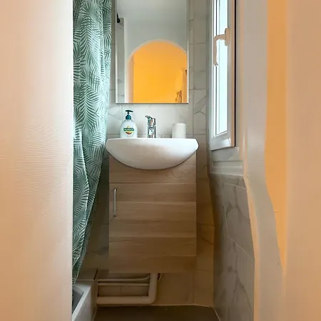 Hébergement de vacances Maison Chaleureuse Proche Paris Châtillon