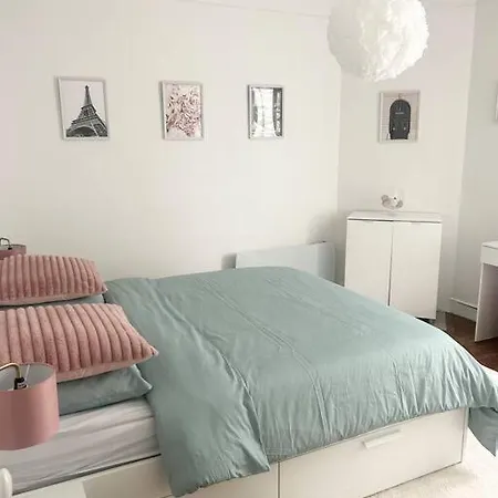 Maison Chaleureuse Proche Paris Châtillon